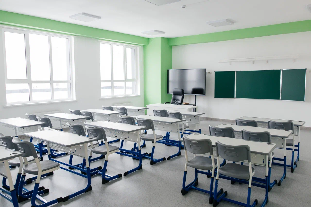 Школьников Атырау временно перевели на дистанционное обучение