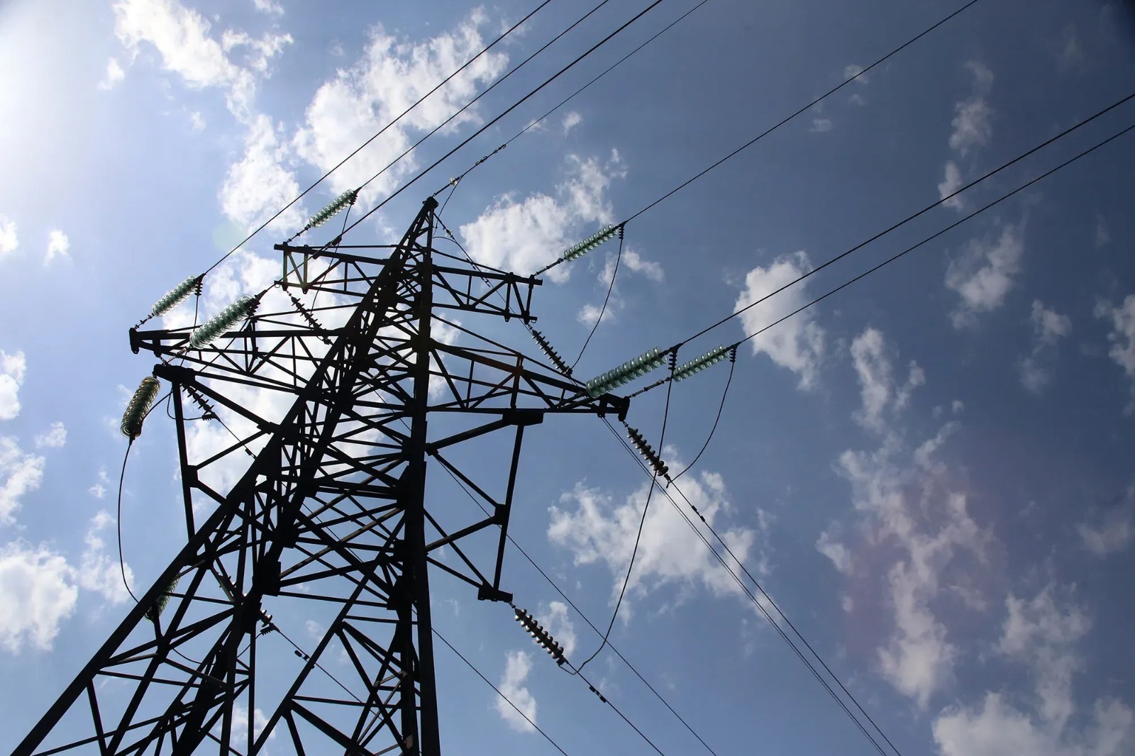 «У семи нянек дитя без глаза» - депутаты высказались о плачевном состоянии энергетической отрасли