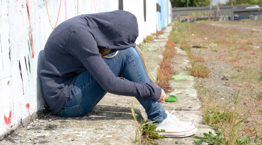 17-летний подросток осужден на три года за хранение наркотиков в Атырау