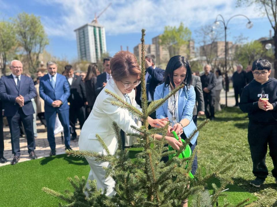 Ереванда Абай Құнанбайұлы атындағы саябақ ашылды