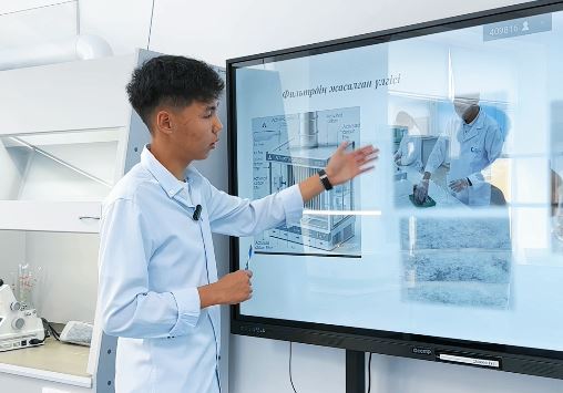 Атыраулық студент ауа тазартқыш құрылғы ойлап тапты