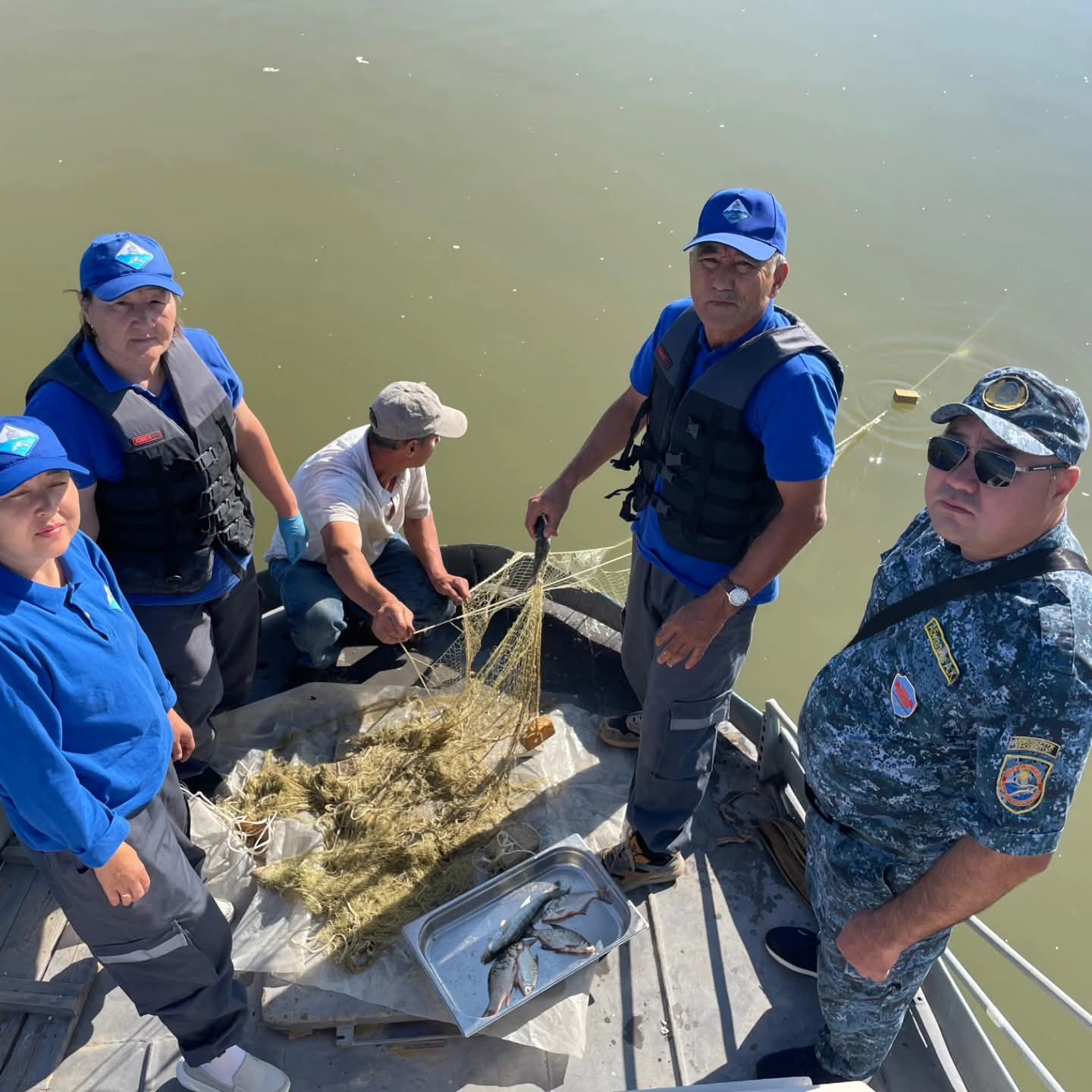 В Индере исследуют воду, ил и рыбу реки Жайык