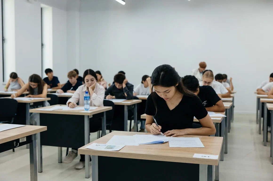 У абитуриентов, не получивших государственный грант, есть возможность учиться бесплатно  