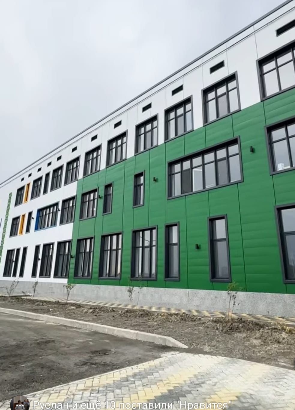 Аким Атырауской области проверил строительство новых школ