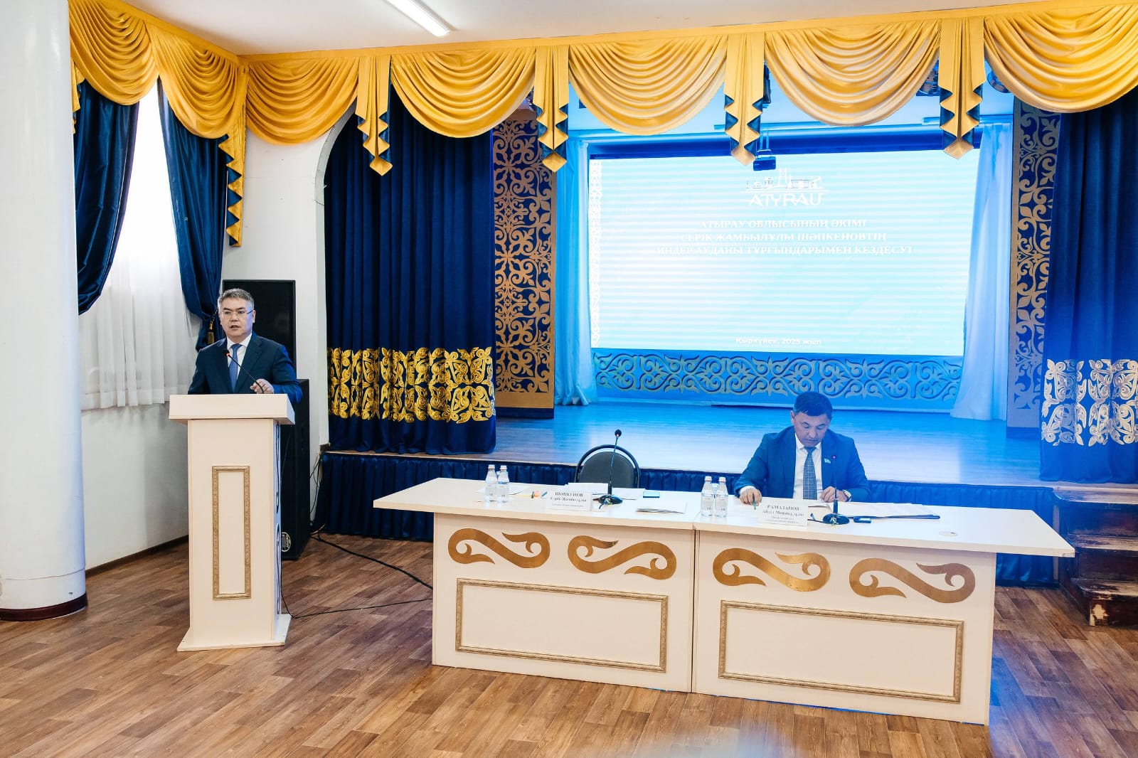 Серик Шапкенов провел встречу с жителями Индерского района 