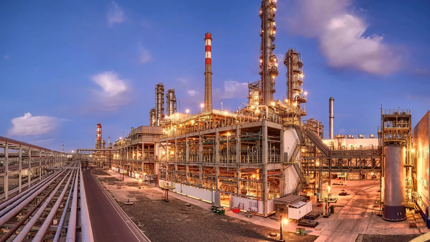 Атыраускому нефтеперерабатывающему заводу - 80 лет 