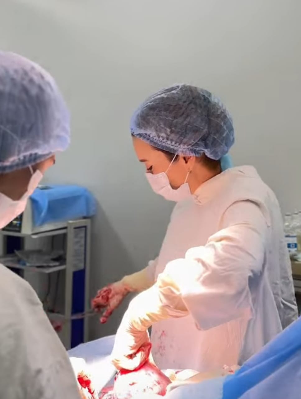 Атырауские врачи спасли жизнь новорожденному с редким диагнозом