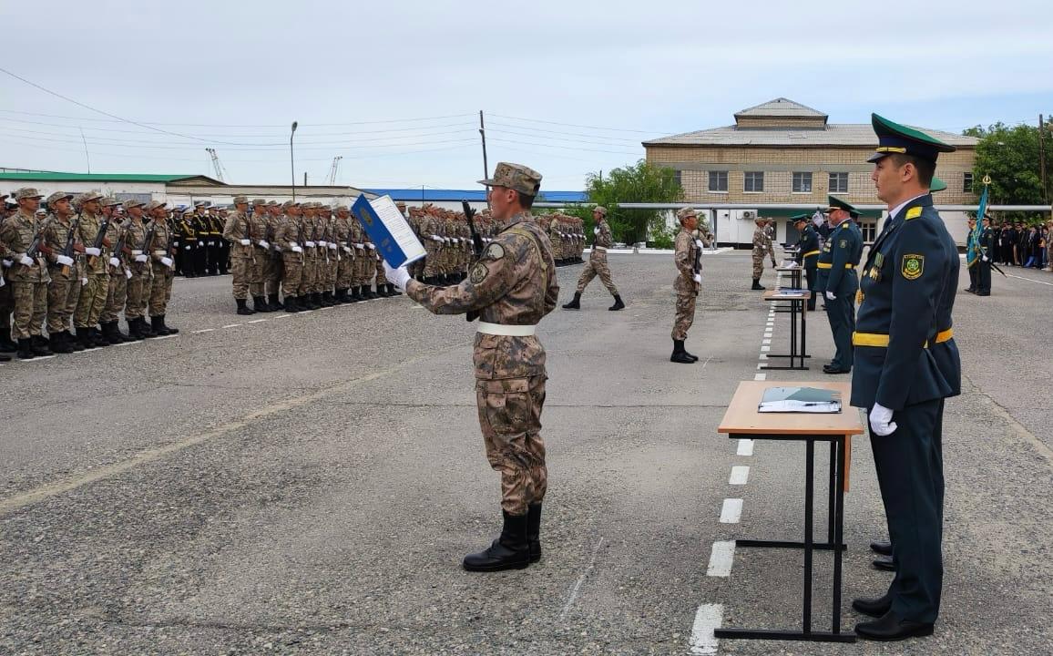 «Әскерде суицид пен зорлық көбейіп барады» – Мәжіліс заңды күшейтпек