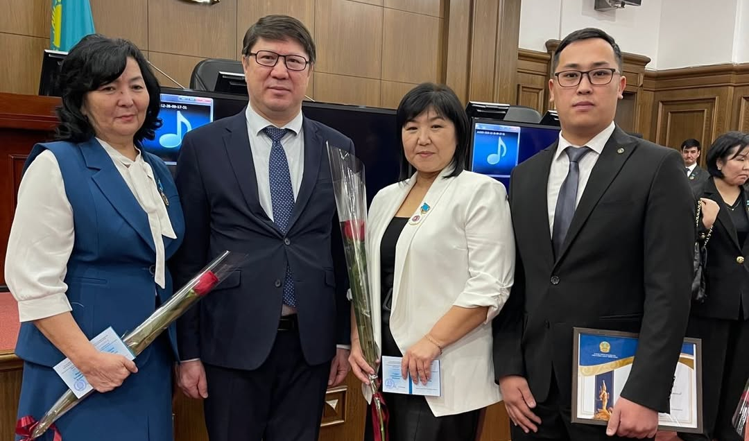 Атырауский фельдшер вошла в число лучших специалистов страны