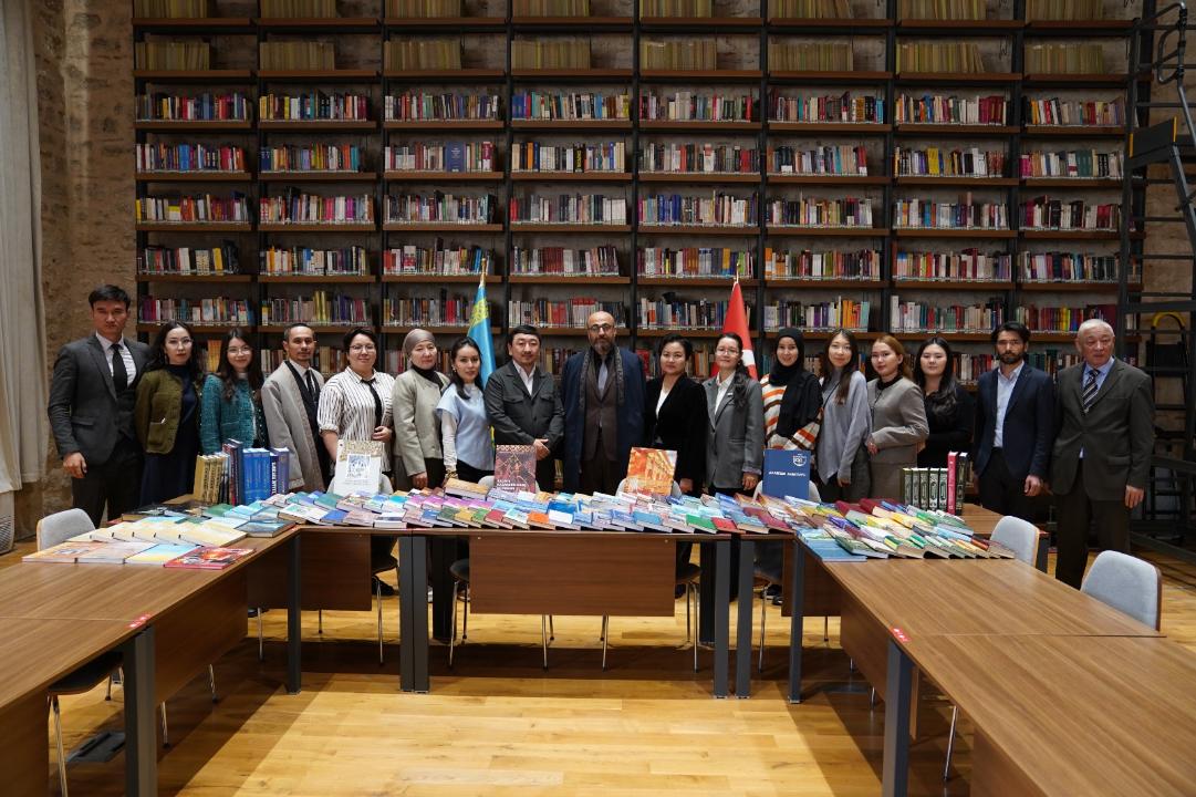 В крупнейшей библиотеке Стамбула впервые открылся научно-литературный уголок Казахстана