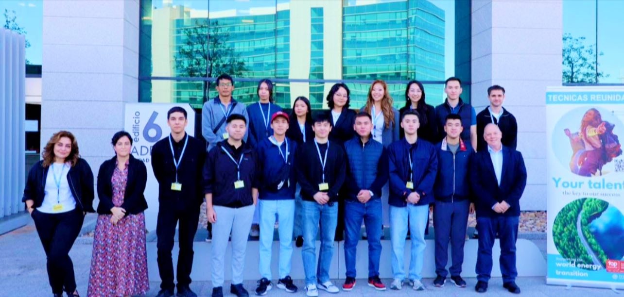 Атырауская молодежь прошла обучение по программе мирового уровня в Испании