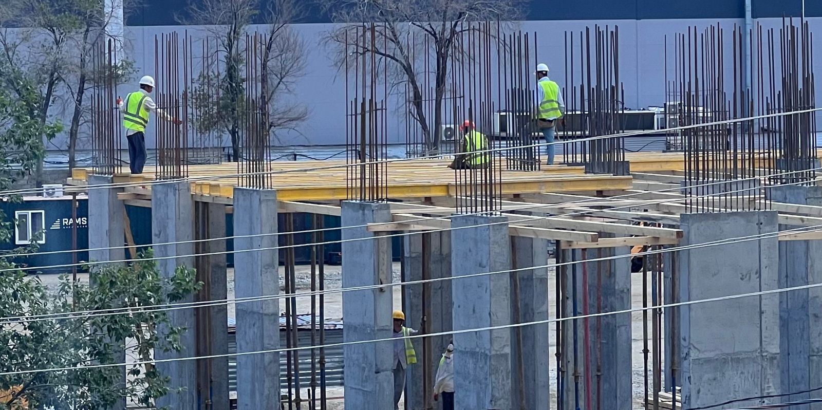 Исключили 55 тысяч человек: списки очередников на жильё обновили в Казахстане  