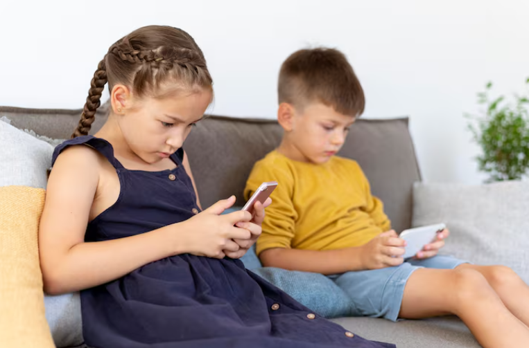 Казахстанским детям ограничат доступ к социальным сетям