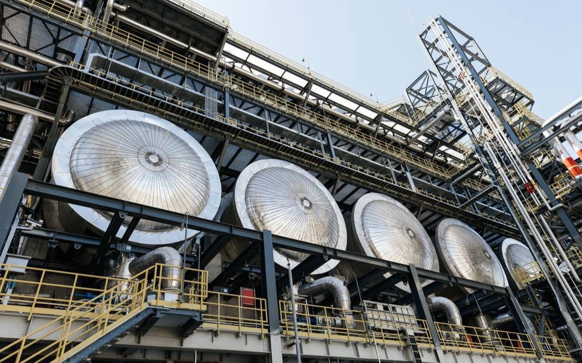 Производство нефтехимической продукции временно приостановлено в Атырау