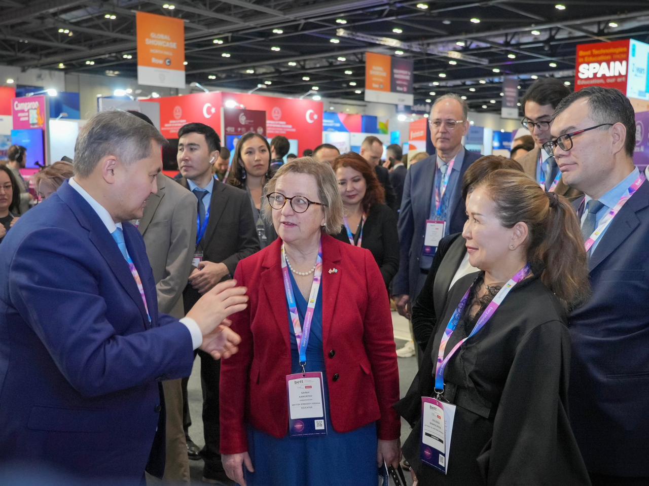 UTEBAYEV UNIVERSITY демонстрирует цифровую экосистему будущего мировому сообществу