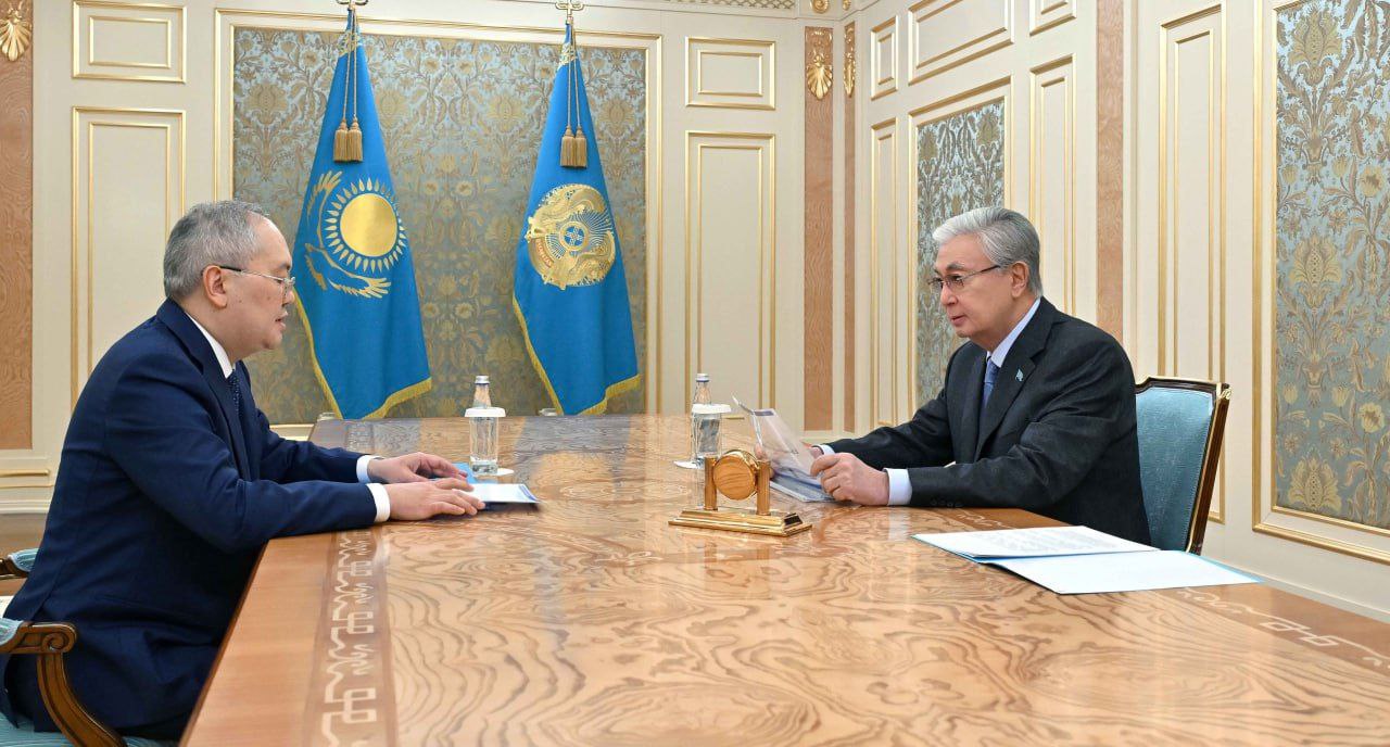 2,1 трлн теңге көлеңкеде жүрген: Тоқаев Қаржылық мониторинг агенттігінің деректерін тыңдады