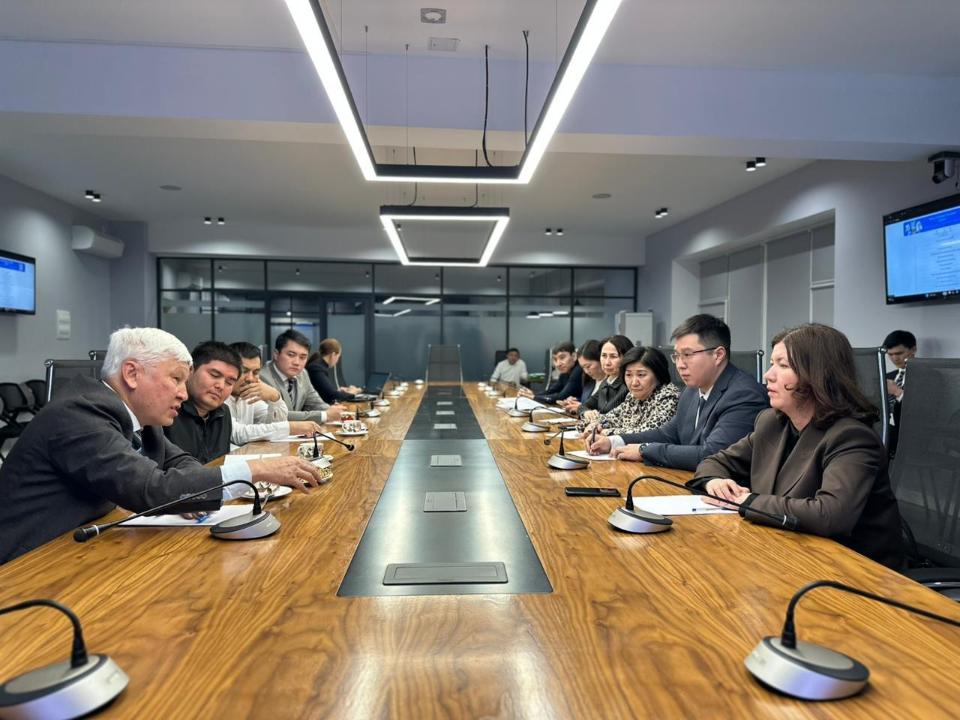 В рамках проекта «Qazaq Digital Mektebi» начато ознакомление цифровых платформ