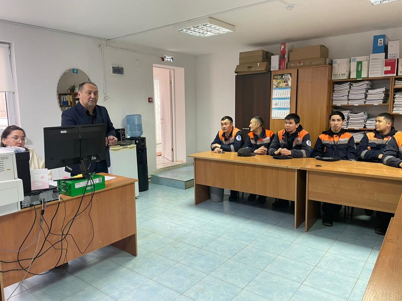 Исатай ауданында «Атырау Жарық» ұжымы референдум аясында бас қосты