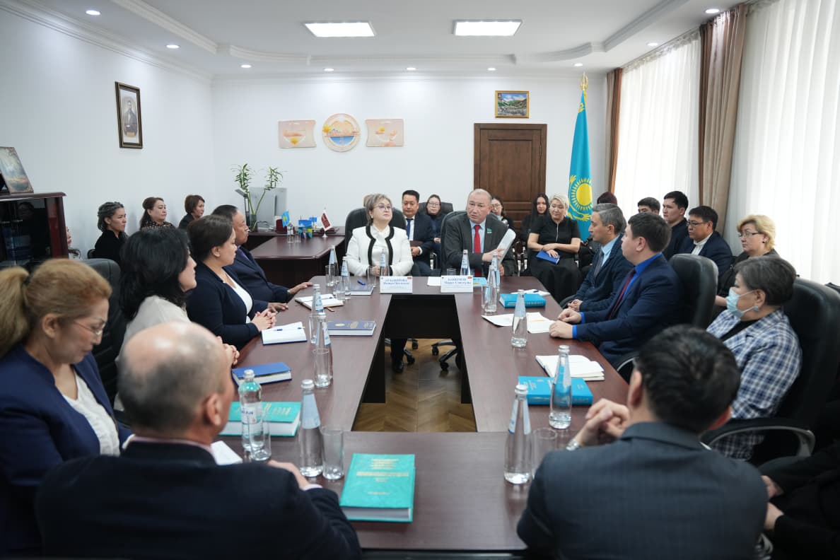 Астанада жаңа Конституция жобасы бойынша сараптамалық талқылау өтті