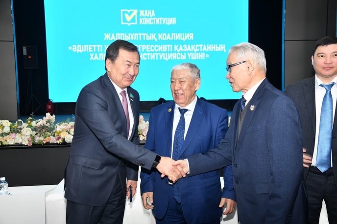 Х. ДОСМҰХАМЕДОВ АТЫНДАҒЫ АТЫРАУ УНИВЕРСИТЕТІ: ЕЛ БОЛАШАҒЫ ТУРАЛЫ ЖАСТАРМЕН ДИАЛОГ