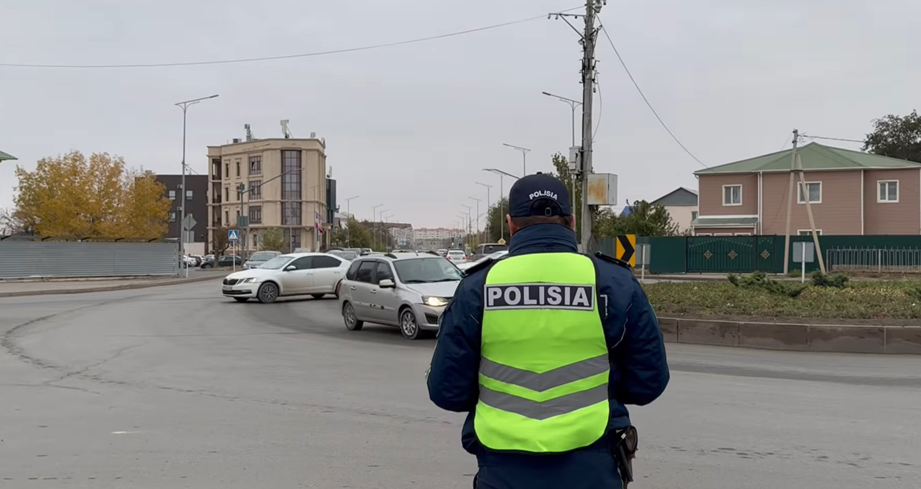 В Атырау полицейские проверяют пассажирский транспорт