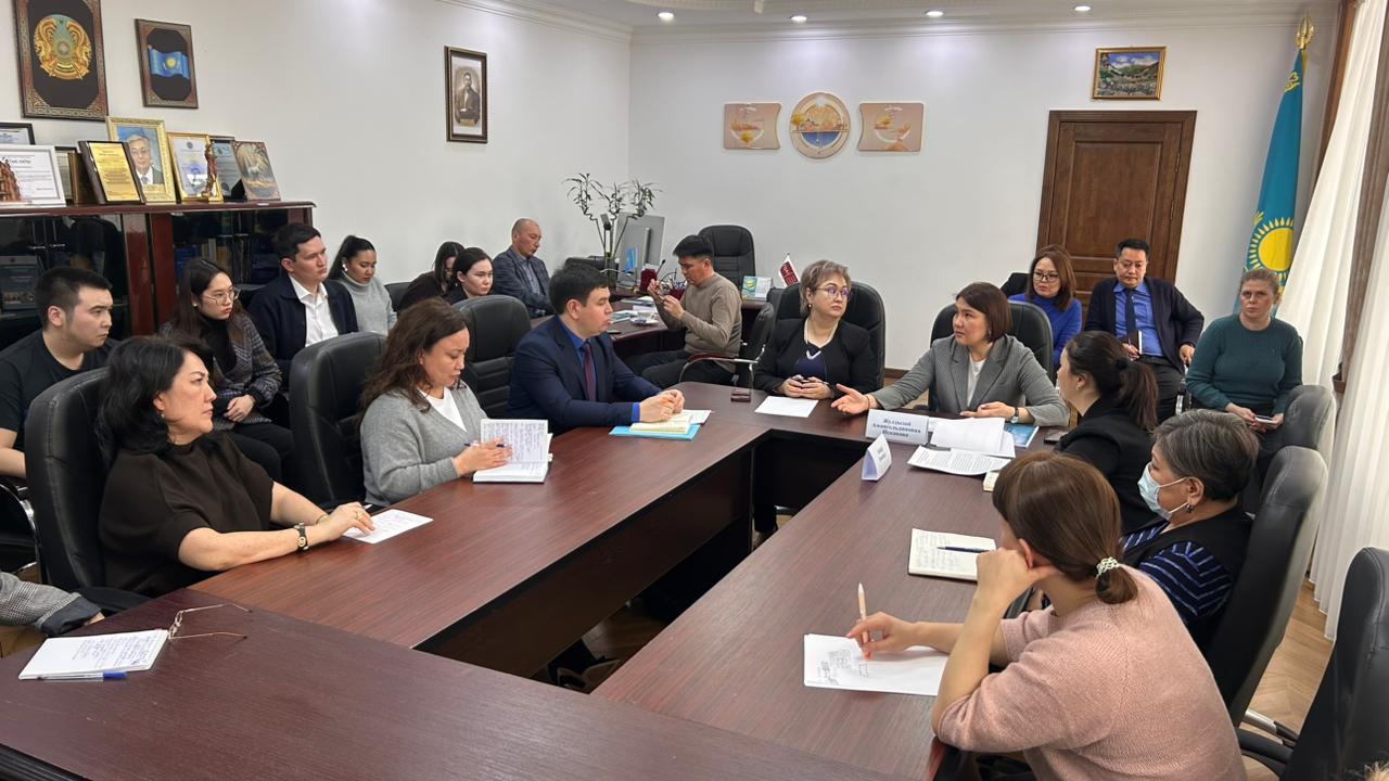 В Астане эксперты обсудили проект новой Конституции
